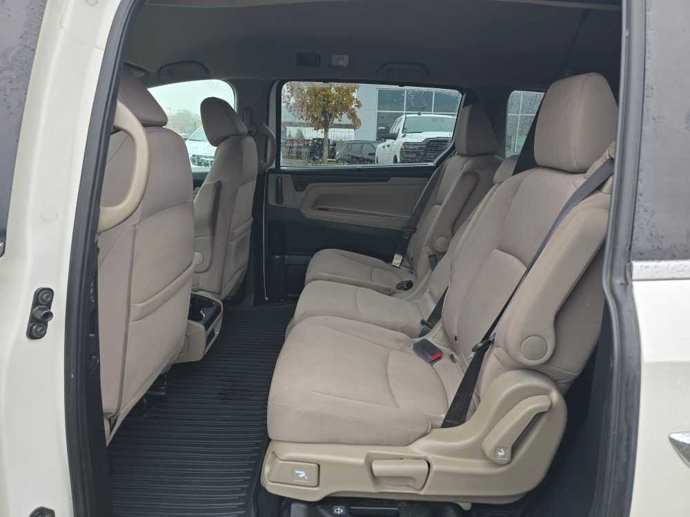 Thumbnail: 2019 Honda Odyssey - 16