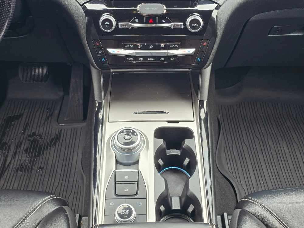 Thumbnail: 2021 Ford Explorer - 13