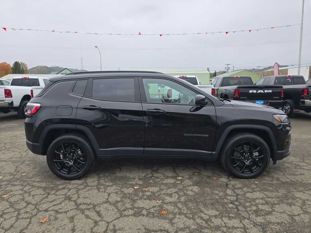 Thumbnail: 2026 Jeep Compass - 6