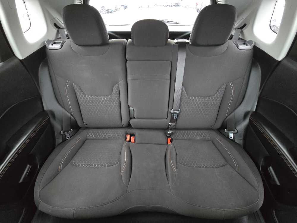 Thumbnail: 2020 Jeep Compass - 17