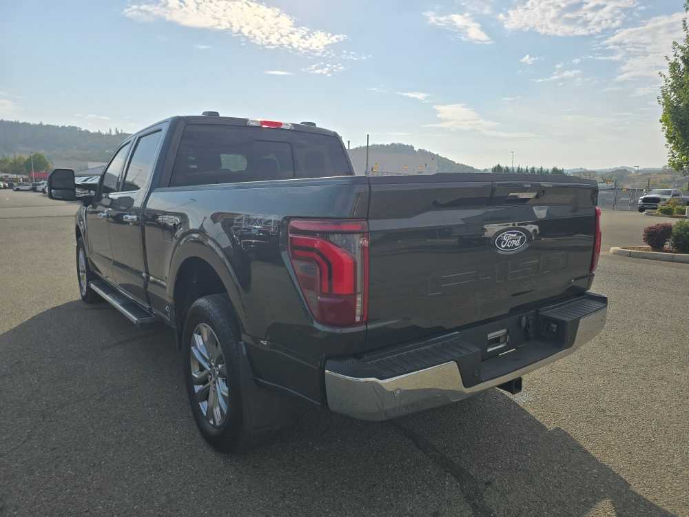2024 Ford F-150 Lariat photo 2