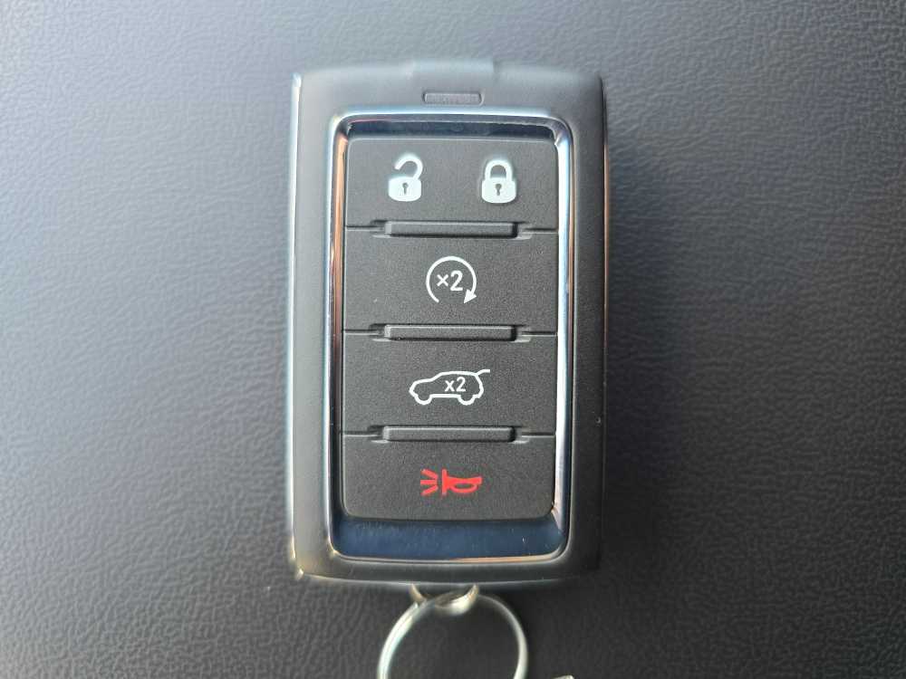 Thumbnail: 2026 Jeep Grand Cherokee - 21