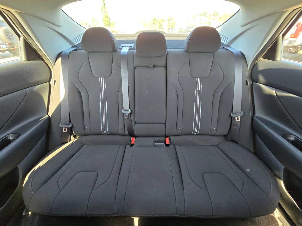 2024 Hyundai Elantra SEL 17