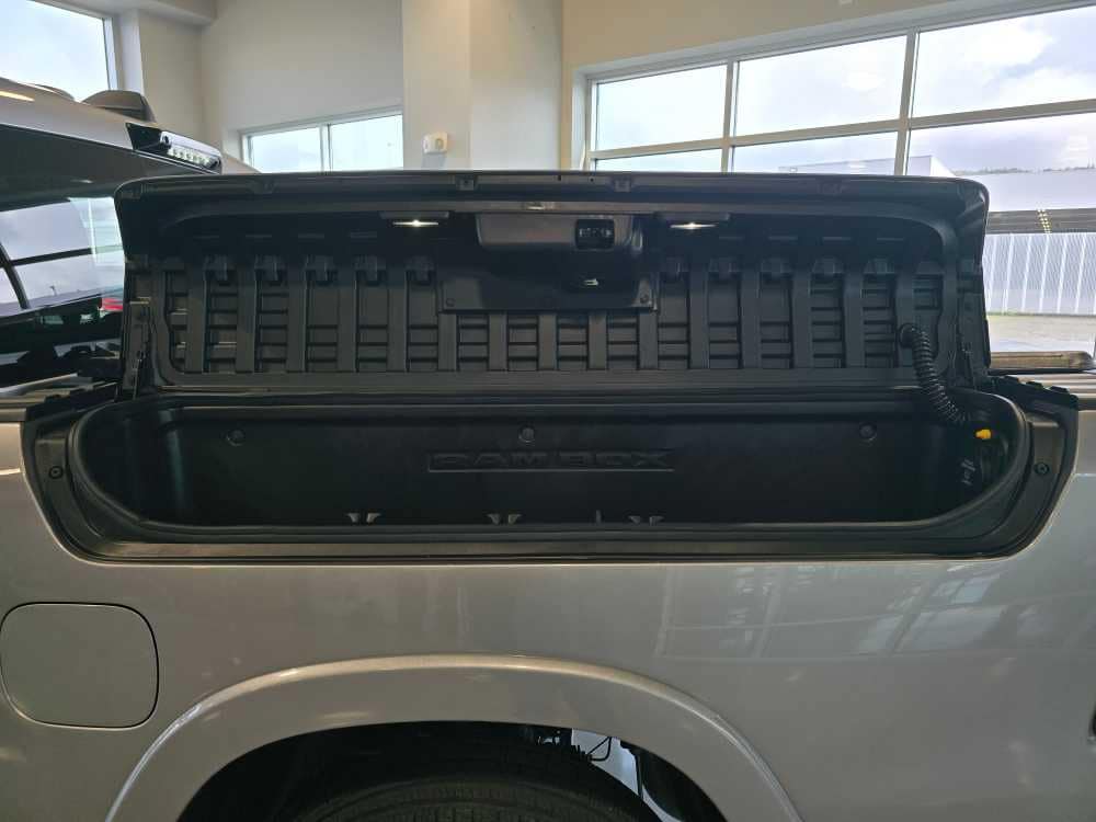 Thumbnail: 2026 RAM 1500 - 20