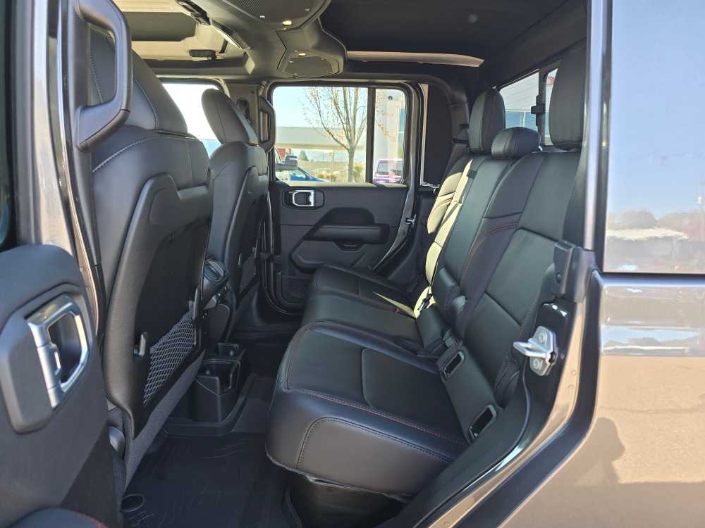 Thumbnail: 2026 Jeep Gladiator - 16