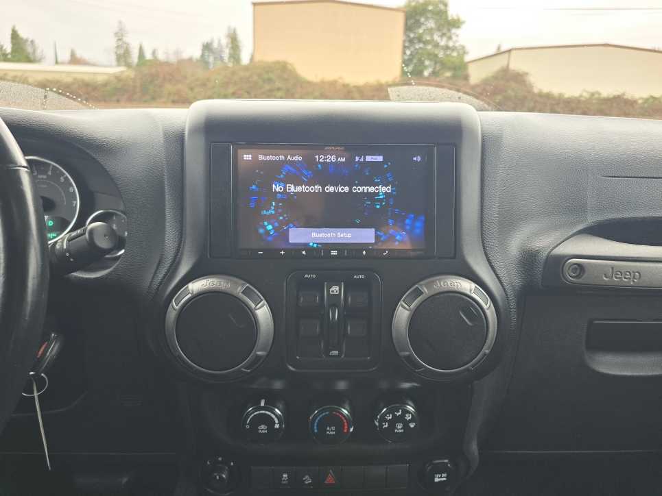 Thumbnail: 2018 Jeep Wrangler - 12