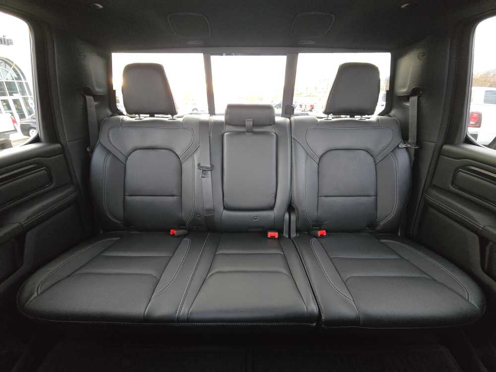 Thumbnail: 2026 RAM 1500 - 17