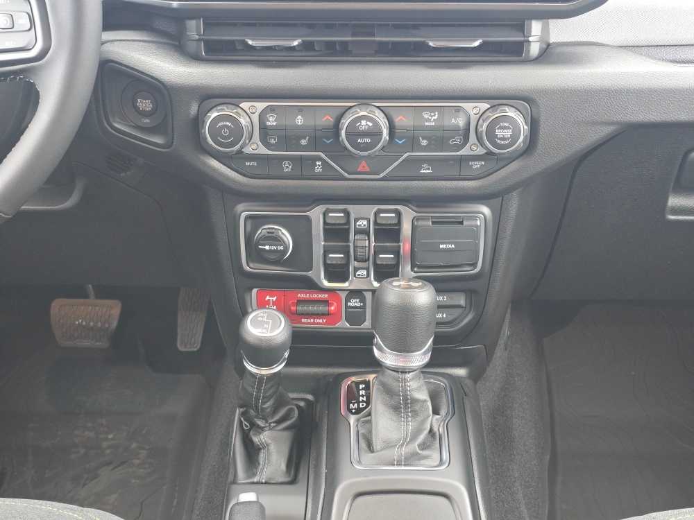 Thumbnail: 2026 Jeep Wrangler - 13