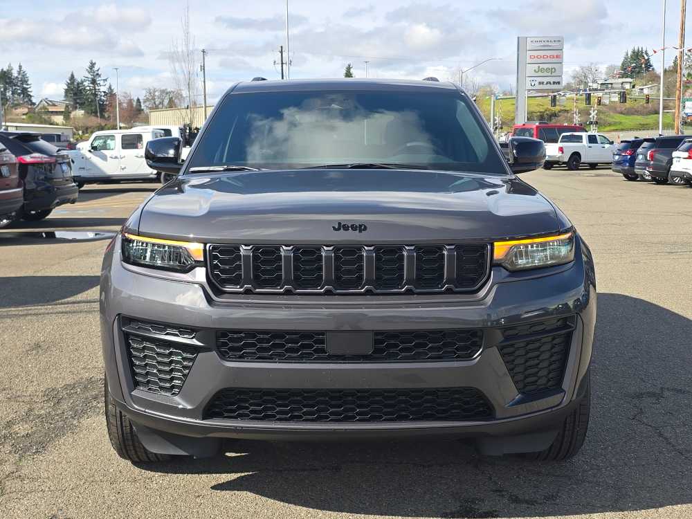 Thumbnail: 2026 Jeep Grand Cherokee - 8