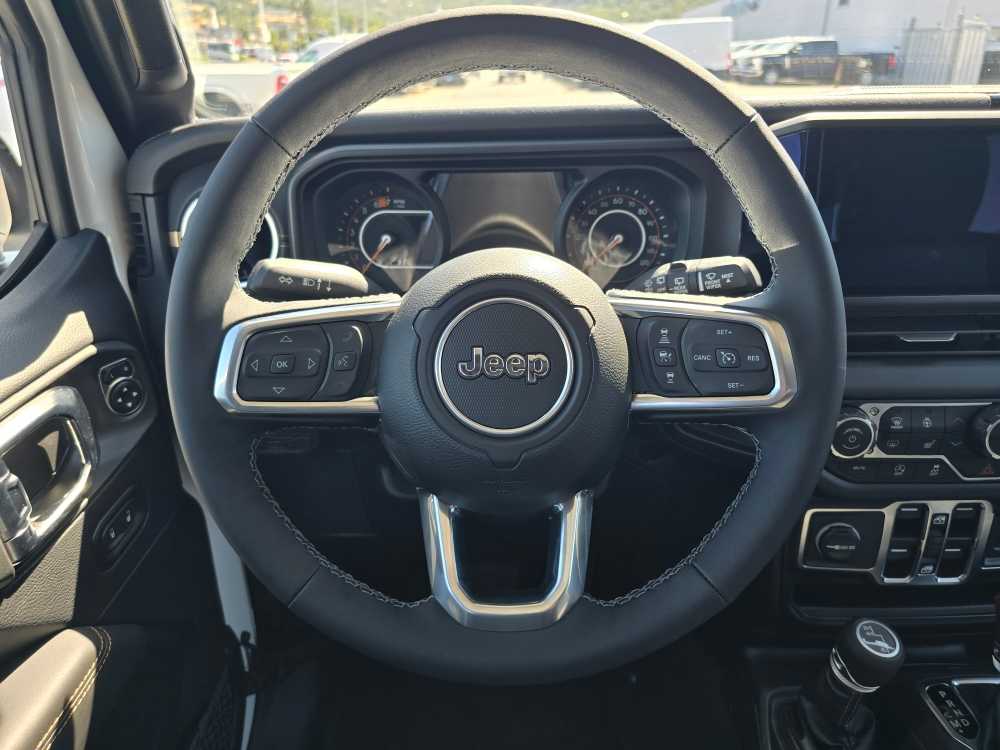 Thumbnail: 2025 Jeep Wrangler - 11