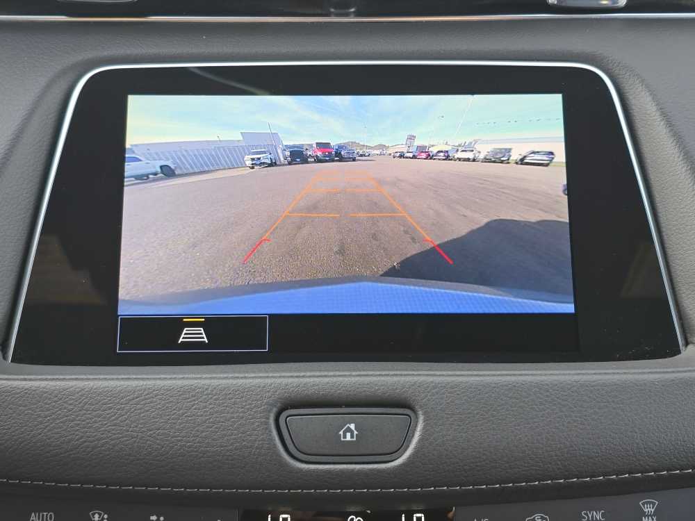 Thumbnail: 2023 Cadillac XT4 - 19