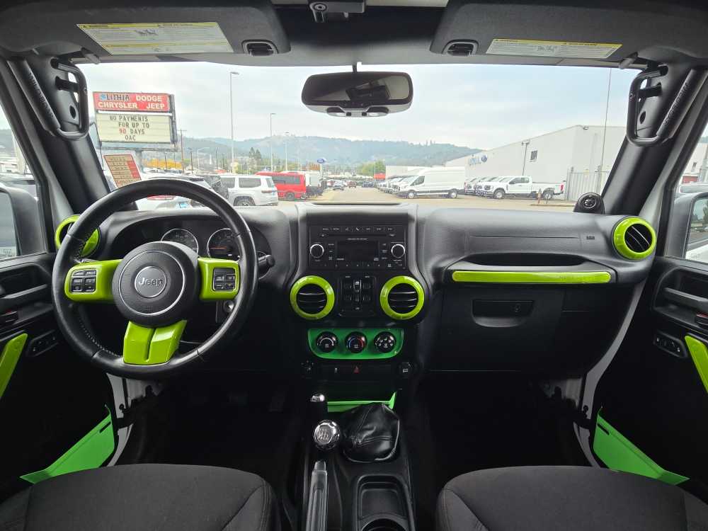 Thumbnail: 2013 Jeep Wrangler - 16