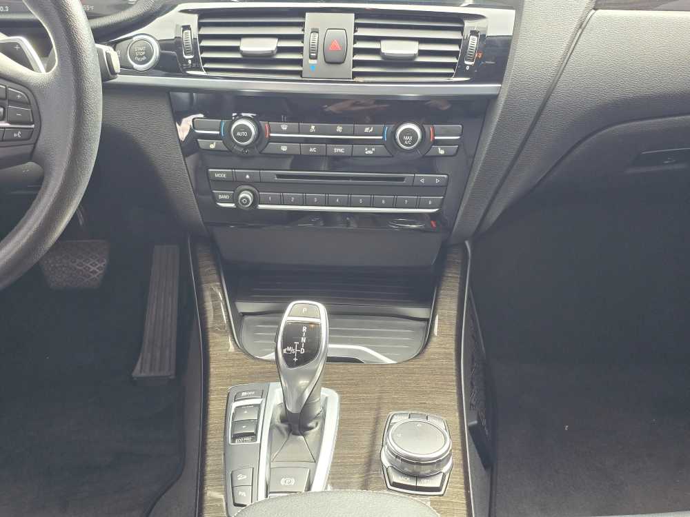 Thumbnail: 2016 BMW X4 - 13