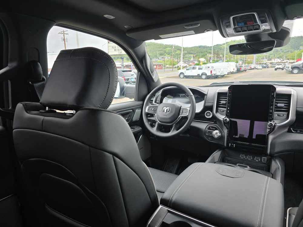 Thumbnail: 2026 RAM 1500 - 10