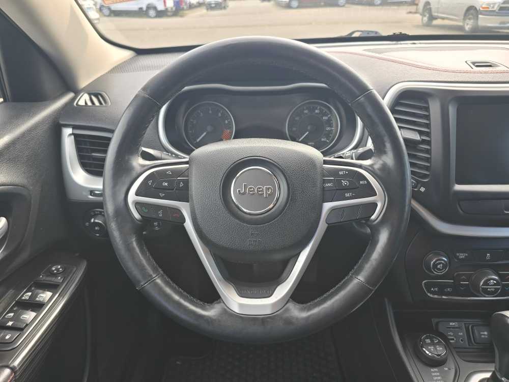 Thumbnail: 2014 Jeep Cherokee - 11
