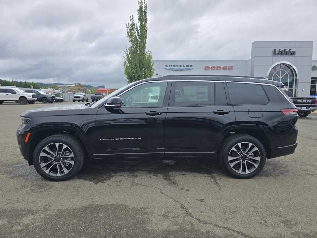 New 2025 Jeep Grand Cherokee L Overland Sport Utility