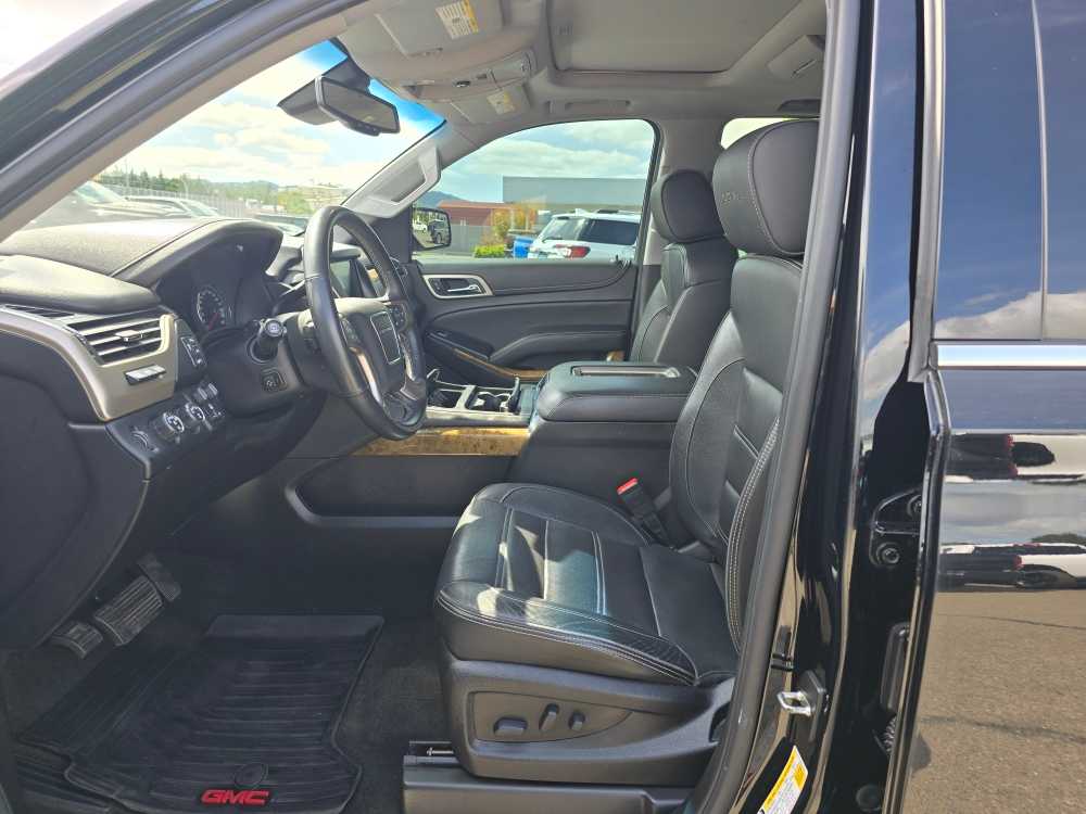 Thumbnail: 2017 GMC Yukon XL - 8