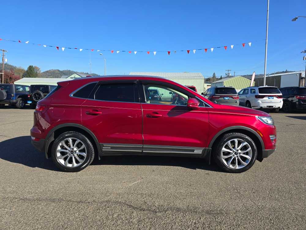 Thumbnail: 2016 Lincoln MKC - 6