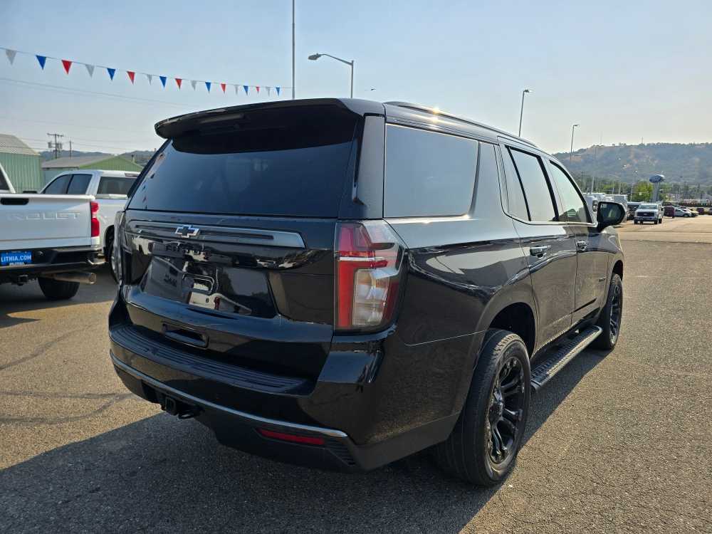 Thumbnail: 2021 Chevrolet Tahoe - 3