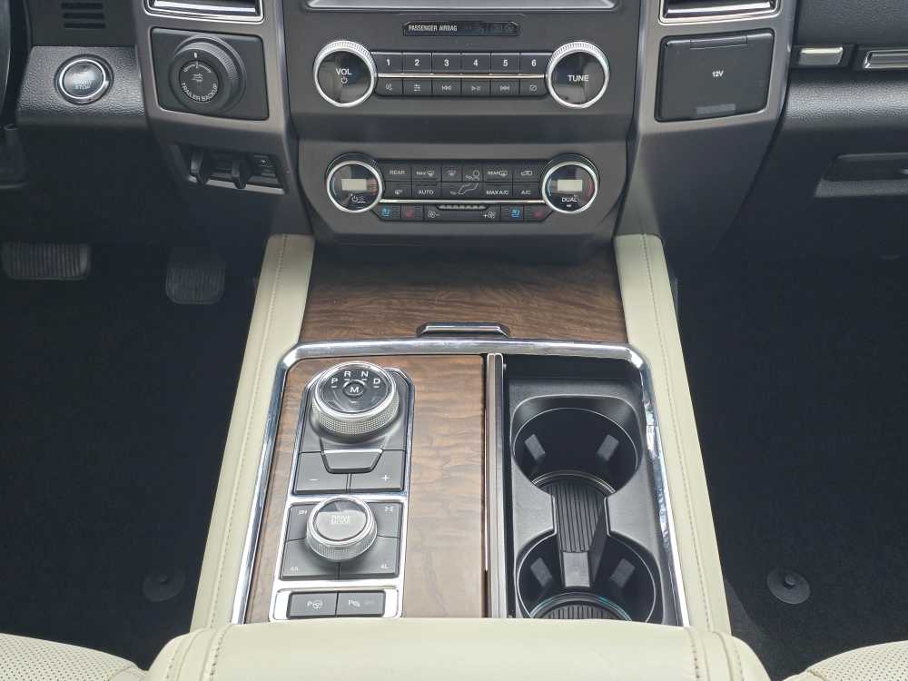 Thumbnail: 2019 Ford Expedition - 13