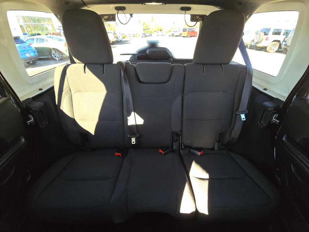 Thumbnail: 2018 Jeep Wrangler - 17