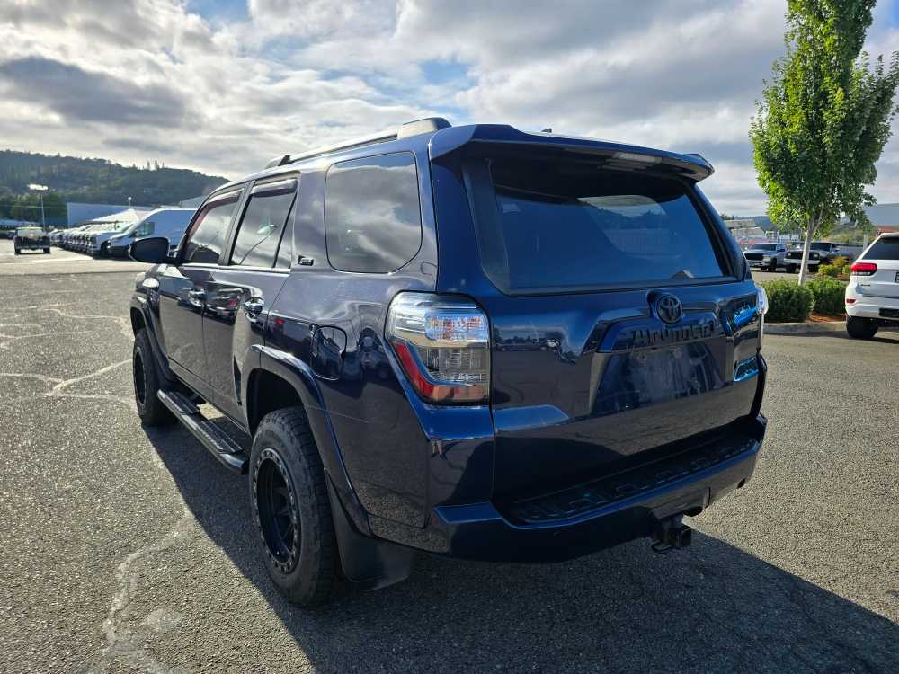 Thumbnail: 2019 Toyota 4Runner - 2