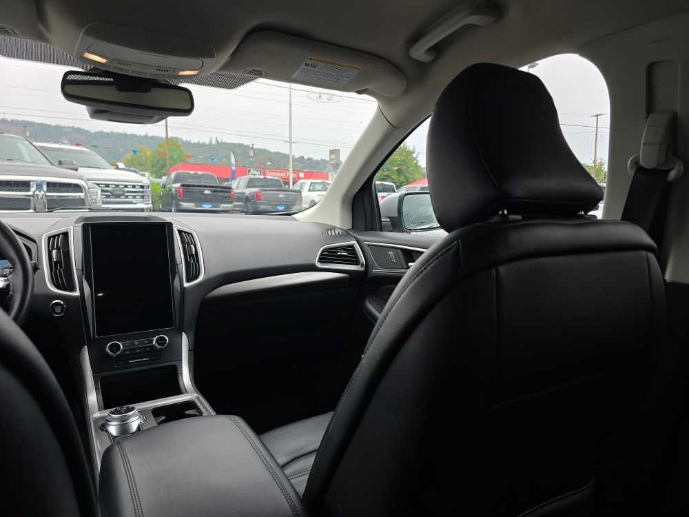 Thumbnail: 2024 Ford Edge - 13