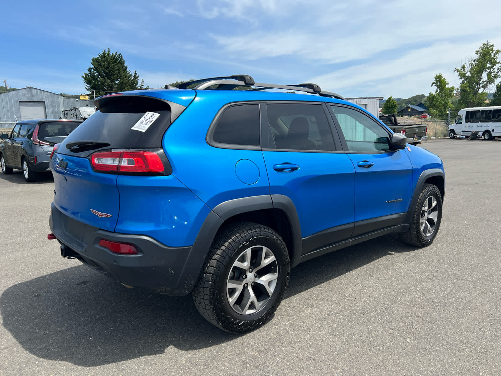 Thumbnail: 2018 Jeep Cherokee - 5