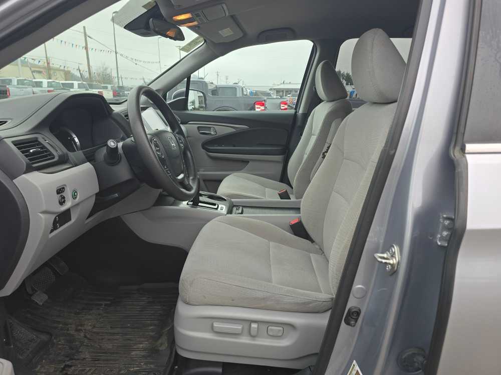 Thumbnail: 2016 Honda Pilot - 9