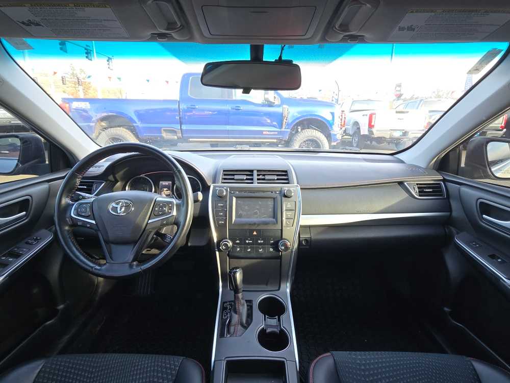 Thumbnail: 2015 Toyota Camry - 15