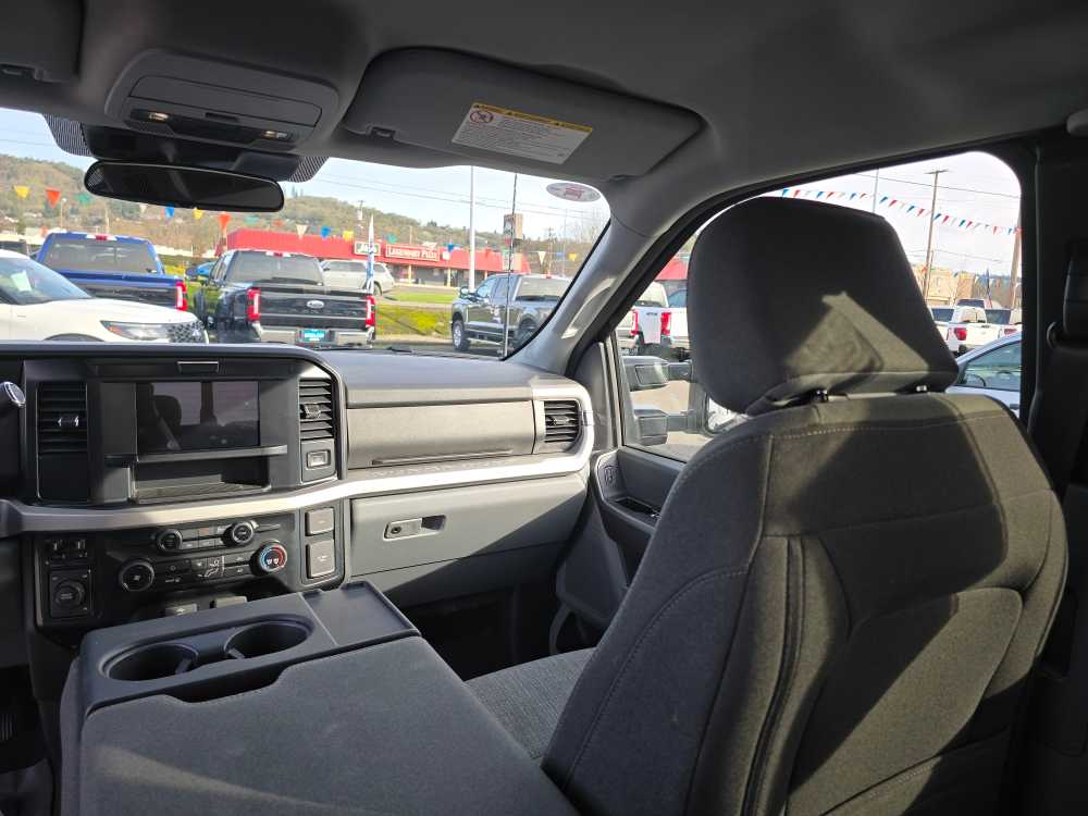 Thumbnail: 2025 Ford F-250 - 14