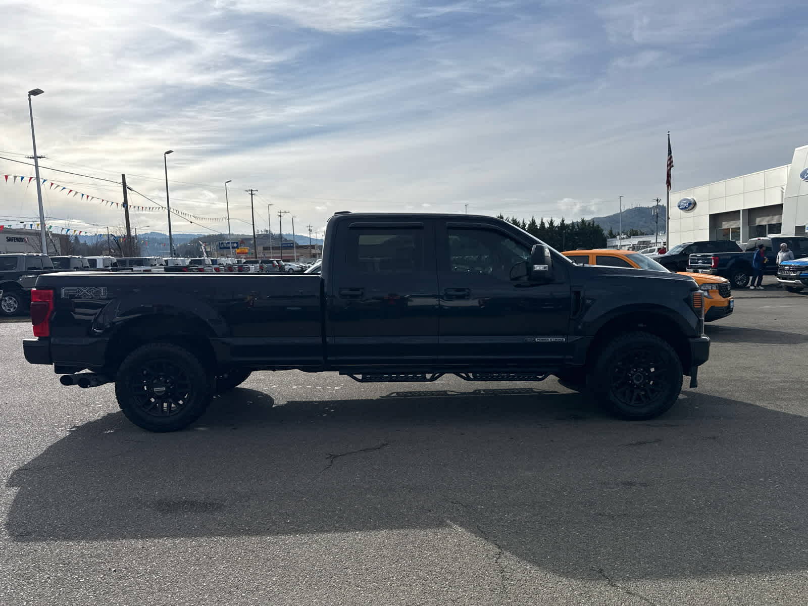 Thumbnail: 2021 Ford F-350 - 19