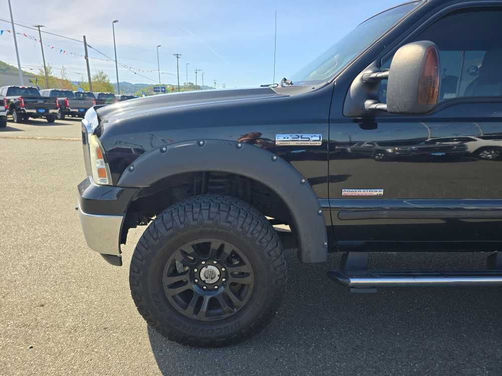 Thumbnail: 2005 Ford F-250 - 19