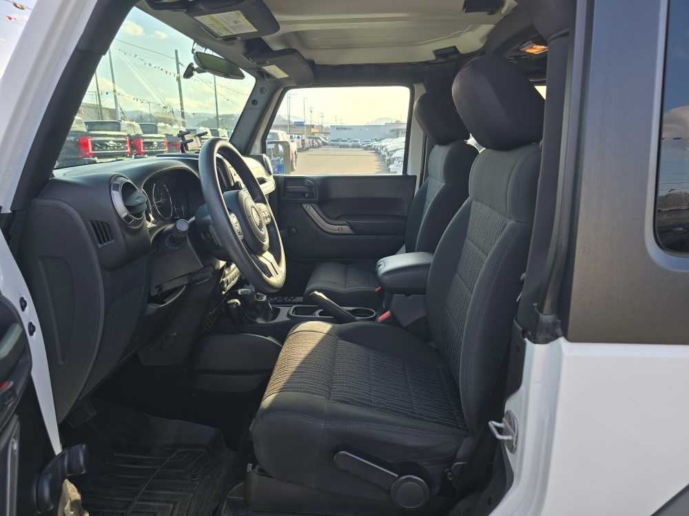 Thumbnail: 2011 Jeep Wrangler - 10