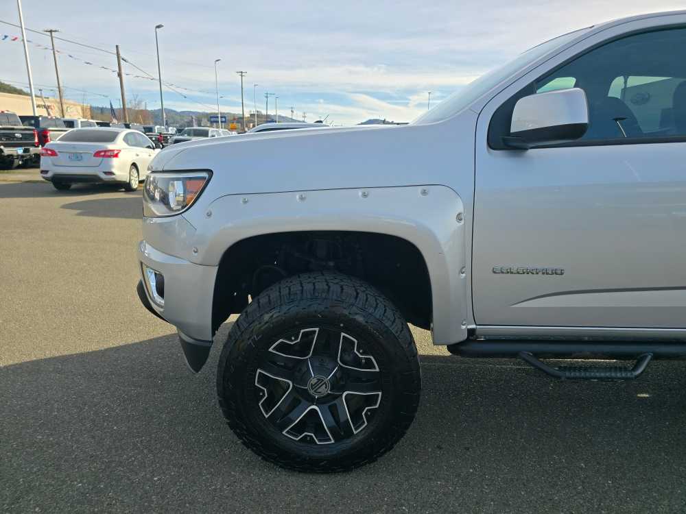 Thumbnail: 2016 Chevrolet Colorado - 18