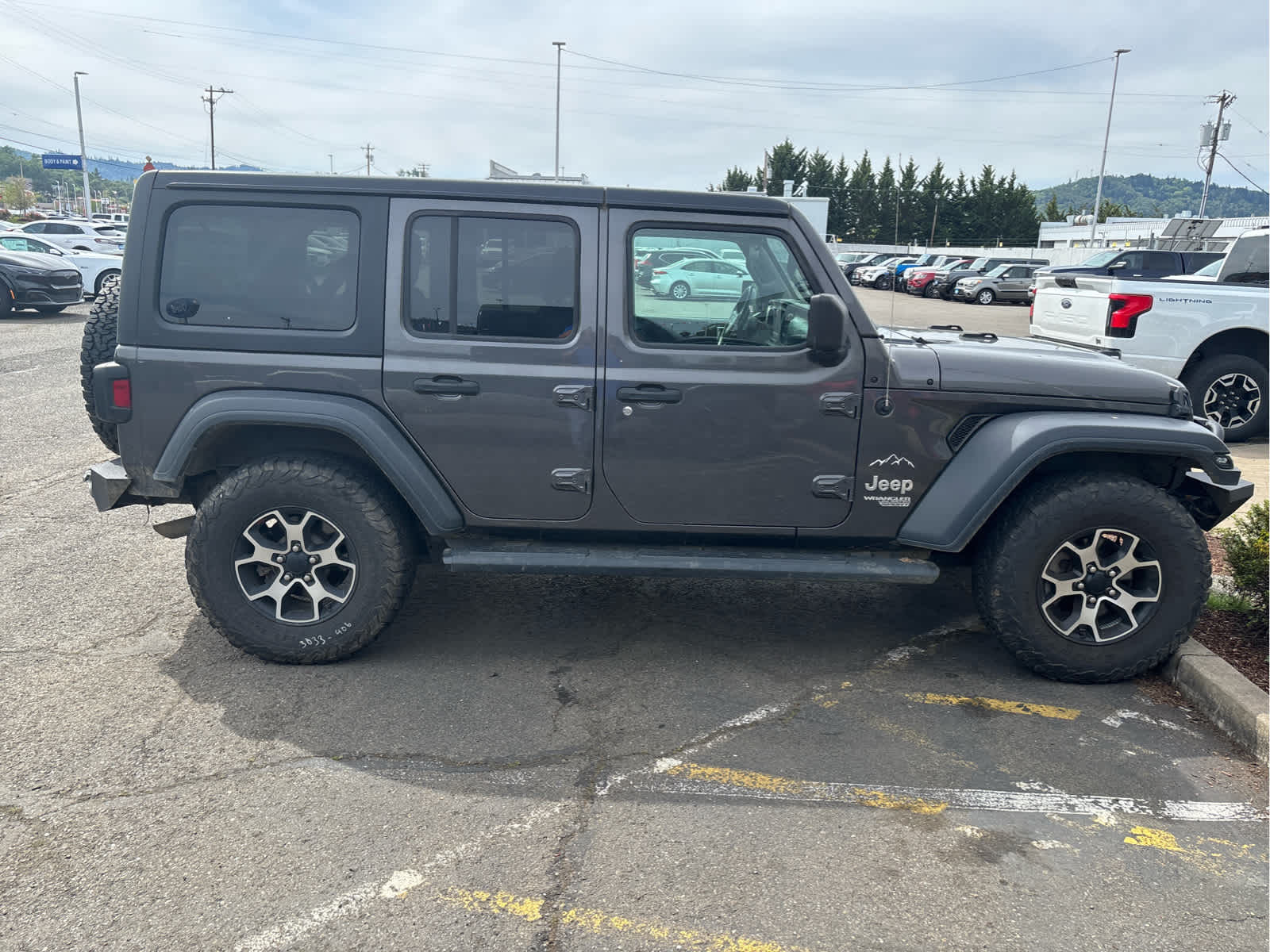 Thumbnail: 2019 Jeep Wrangler - 6