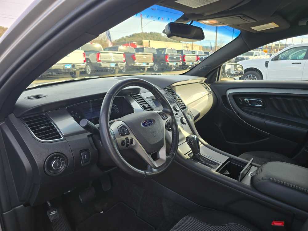 Thumbnail: 2013 Ford Taurus - 9