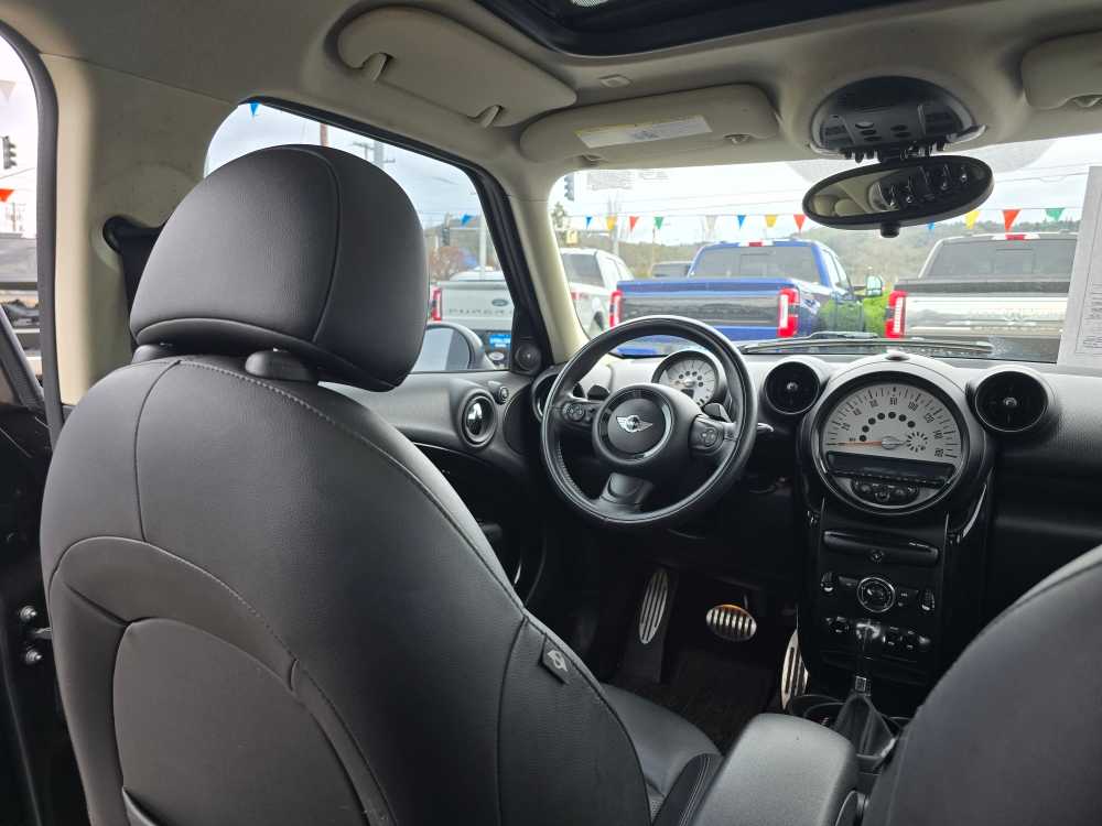 Thumbnail: 2013 MINI Cooper Countryman - 11
