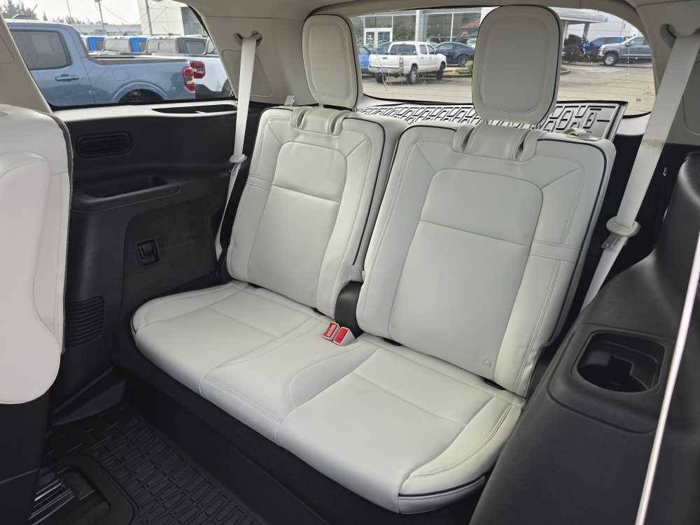 Thumbnail: 2024 Lincoln Aviator - 16