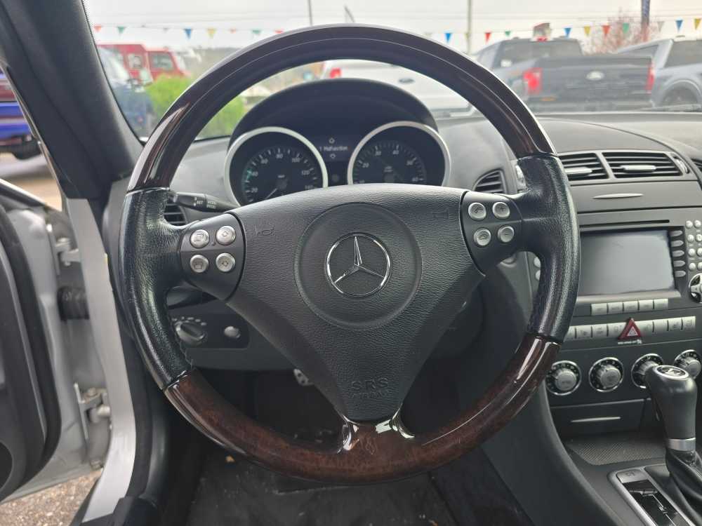 Thumbnail: 2005 Mercedes-Benz SLK - 11