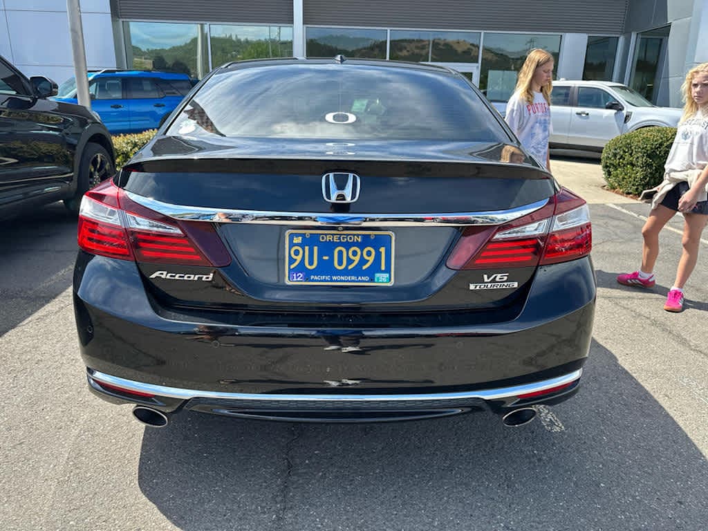 Thumbnail: 2017 Honda Accord - 3