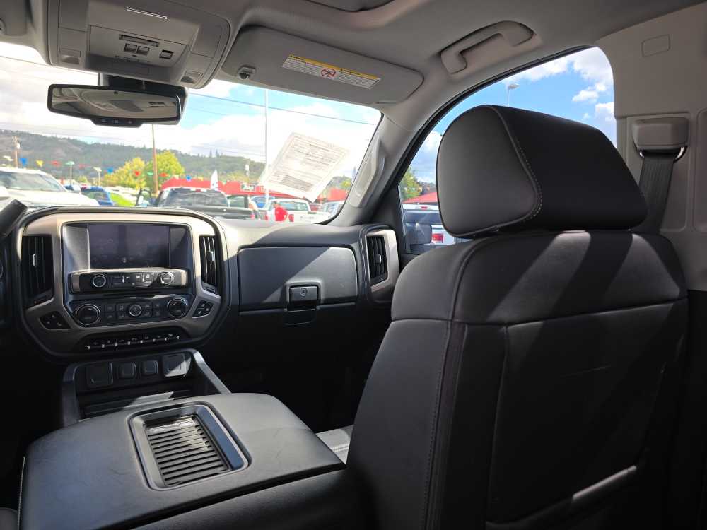 Thumbnail: 2019 GMC Sierra 3500 - 14