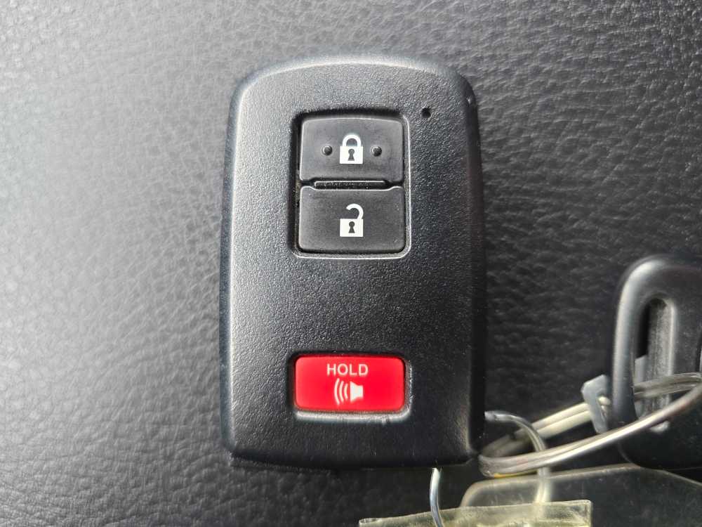 Thumbnail: 2021 Toyota Tacoma - 22