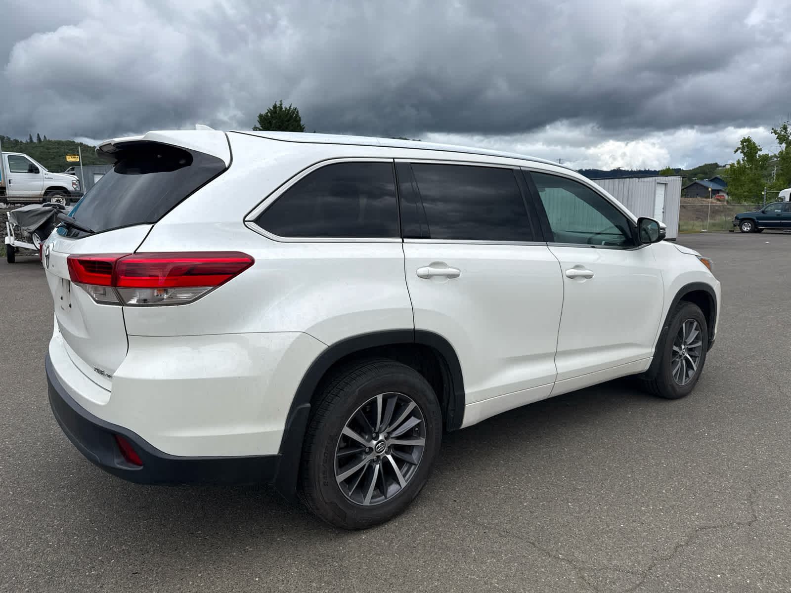 Thumbnail: 2018 Toyota Highlander - 9