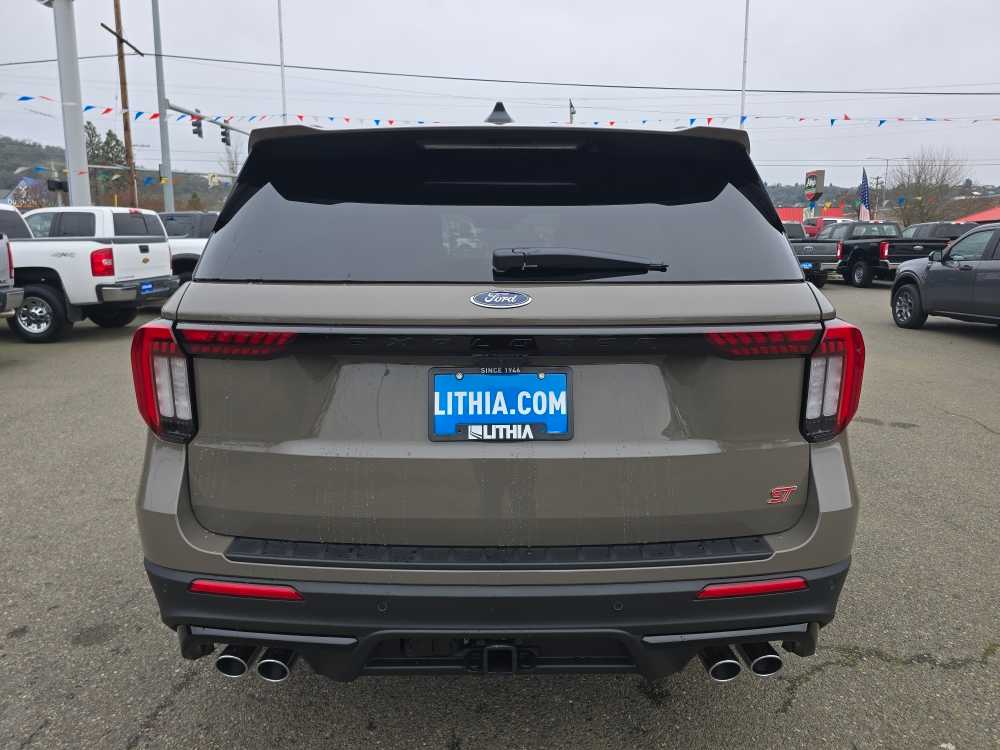 Thumbnail: 2026 Ford Explorer - 4