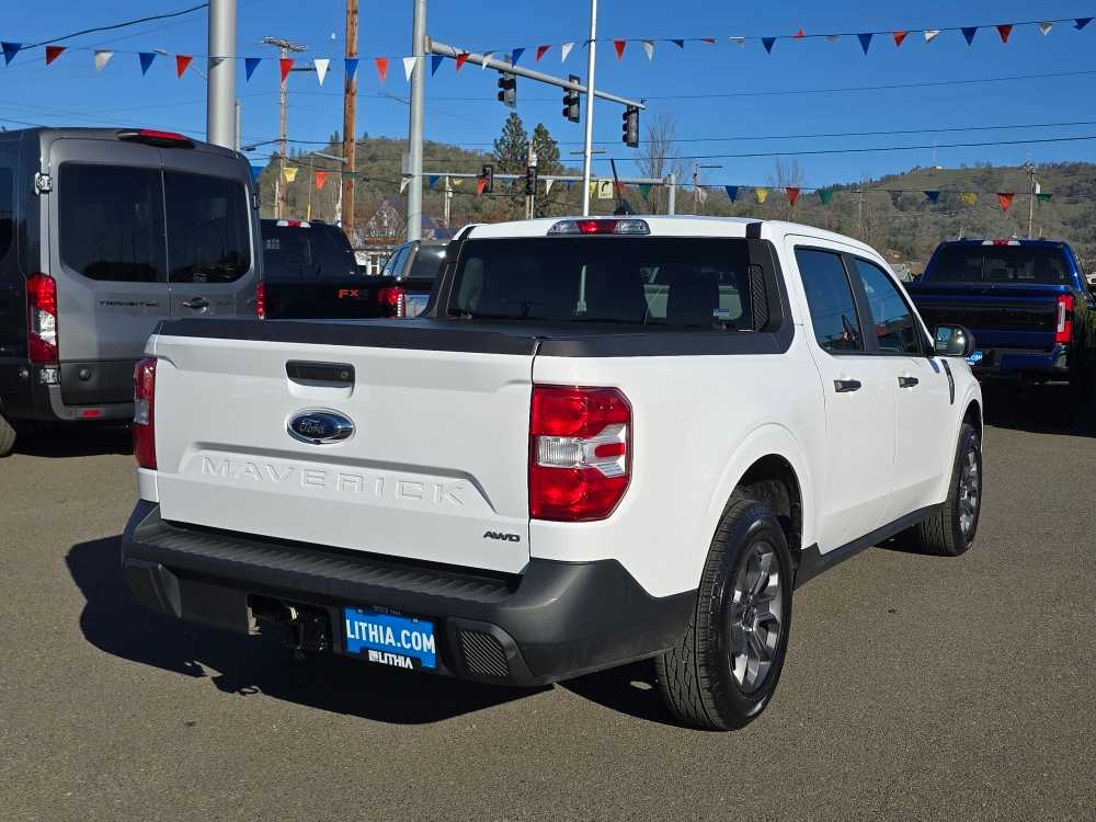Thumbnail: 2022 Ford Maverick - 5