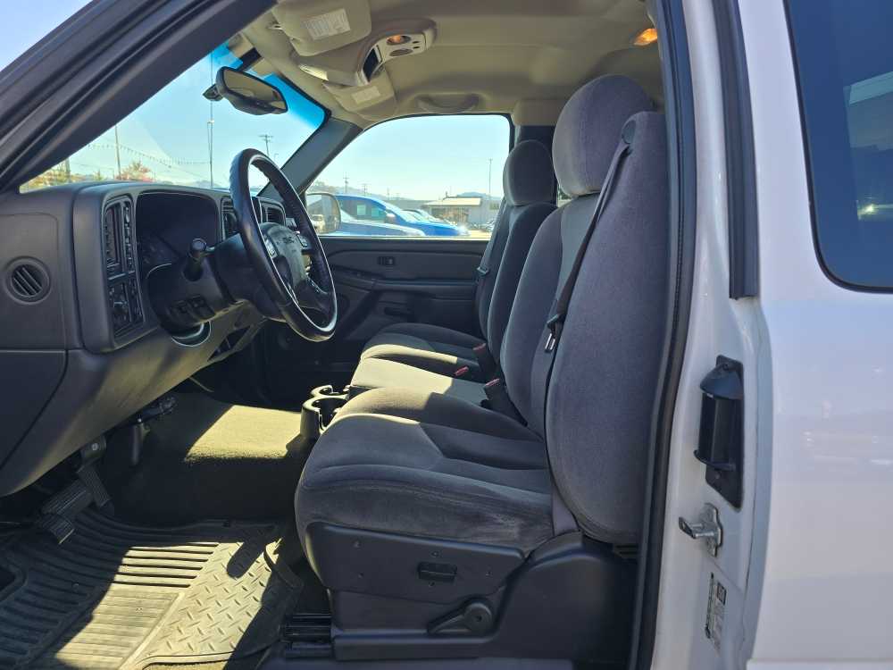Thumbnail: 2005 GMC Sierra 1500 - 10