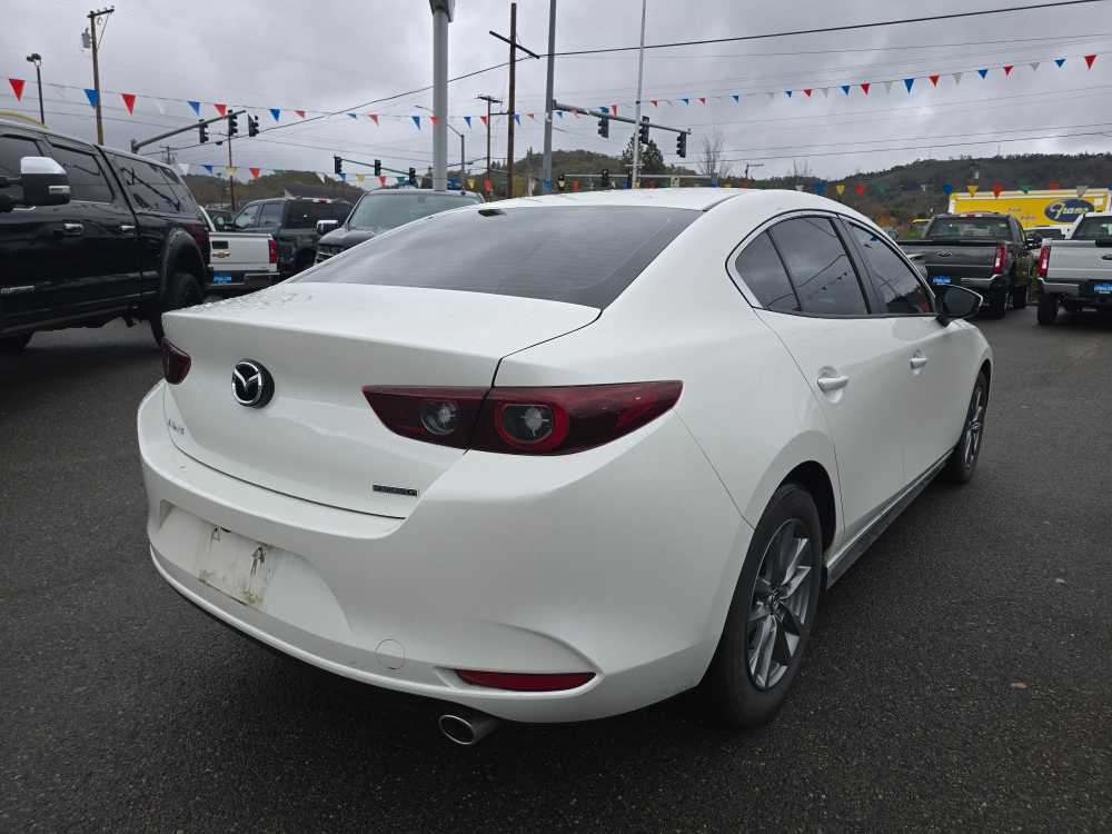 Thumbnail: 2024 Mazda Mazda3 - 3