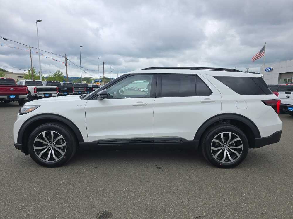 Thumbnail: 2026 Ford Explorer - 2