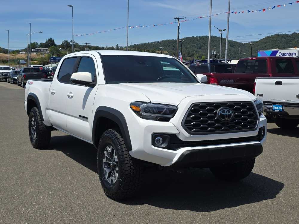 Thumbnail: 2023 Toyota Tacoma - 7